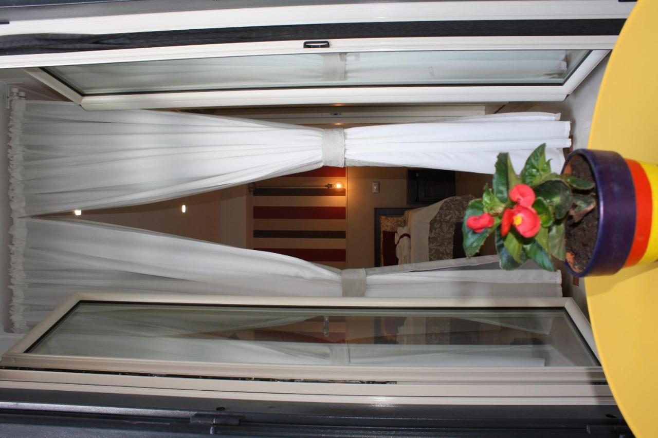 Bed and Breakfast Le Stanze Di Eli E Gio à Castellammare di Stabia Extérieur photo